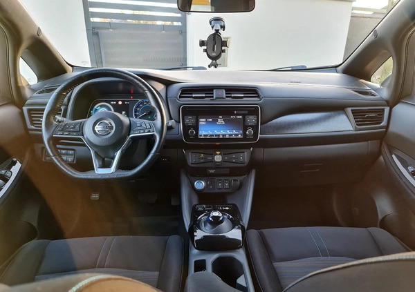 Nissan Leaf cena 73900 przebieg: 46200, rok produkcji 2018 z Warszawa małe 211